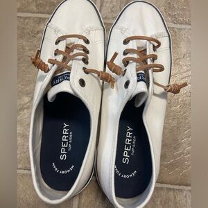 Sperry Women’s White Canvas Boat Shoes with Brown Laces, NWOT